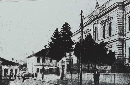The oldest photo of Gymnasium building (b. in 1892), today primary school "Ljuba Nešić"